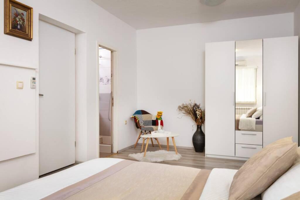Villa Lipovac 特罗吉尔 外观 照片