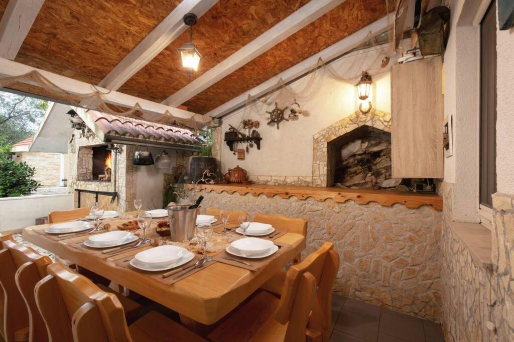Villa Lipovac 特罗吉尔 外观 照片